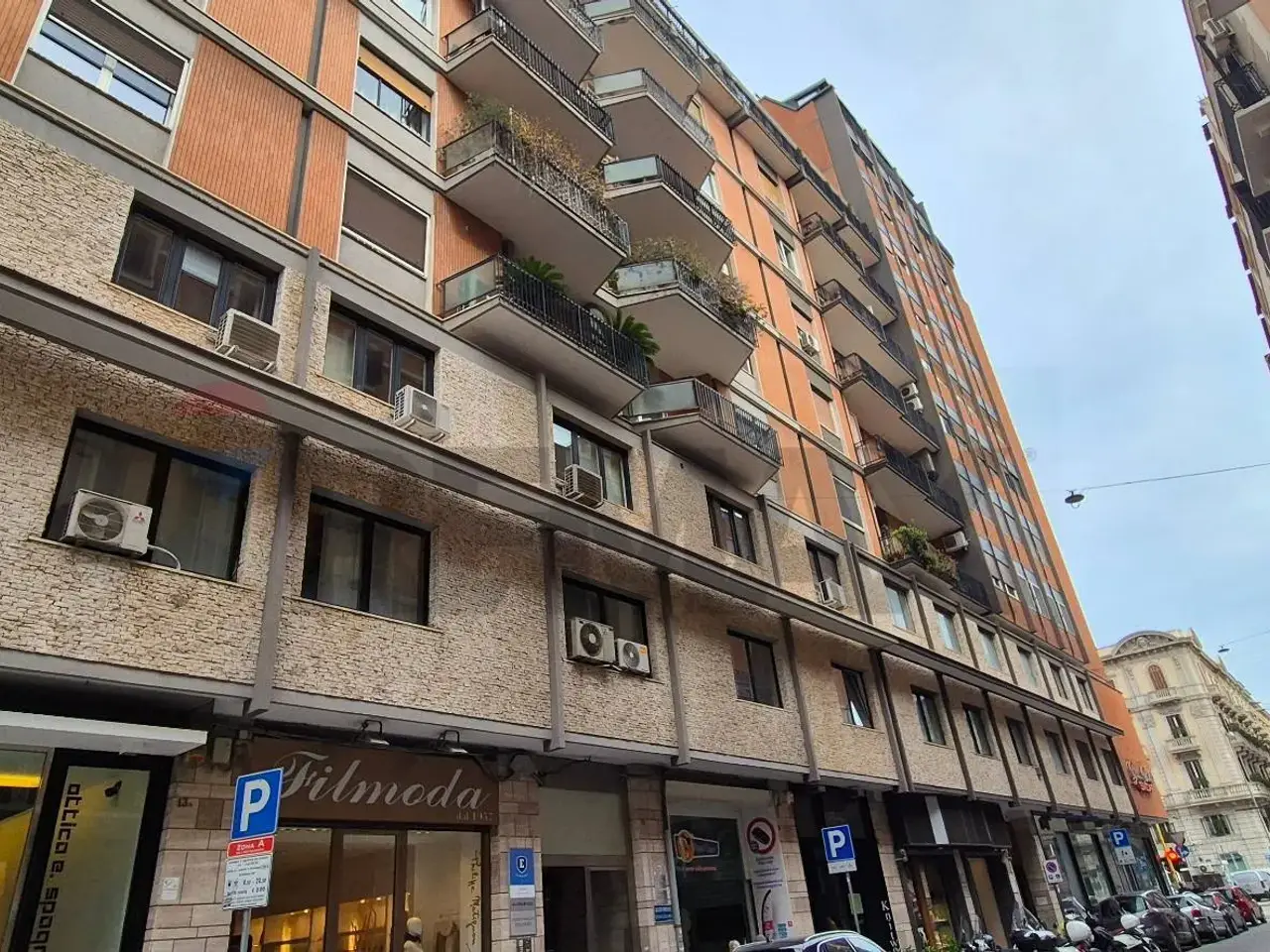 Ufficio in , Bari, {3} - Foto 1