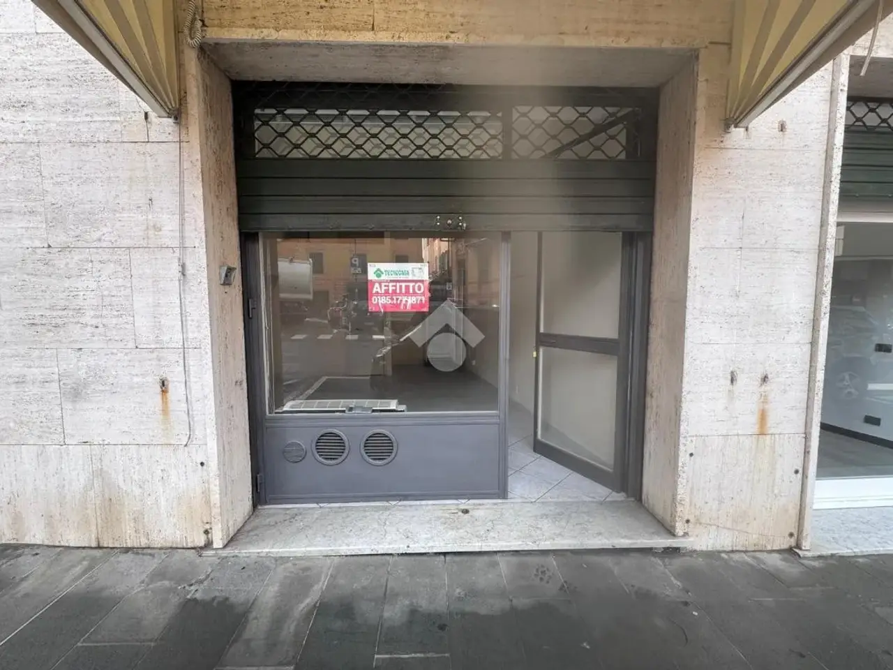 Negozio in Piazza Giuseppe Mazzini, Santa Margherita Ligure, {3} - Foto 1