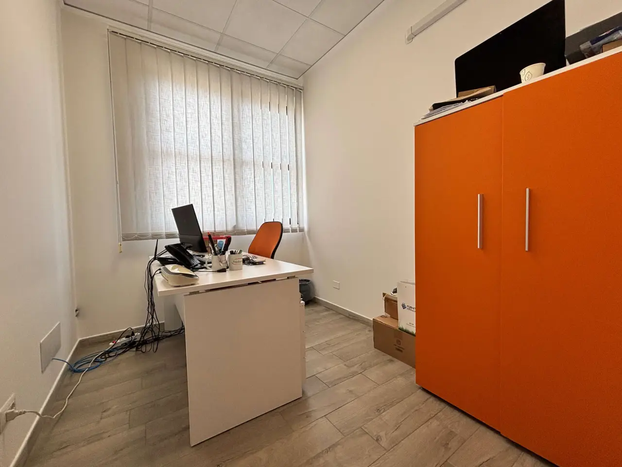 Ufficio in , Sestu, {3} - Foto 2
