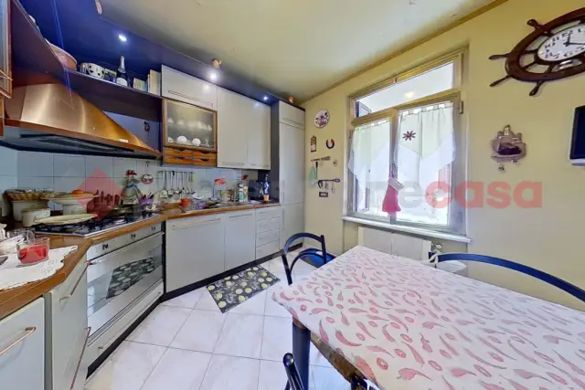 4-room flat, Carrara - Photo 1