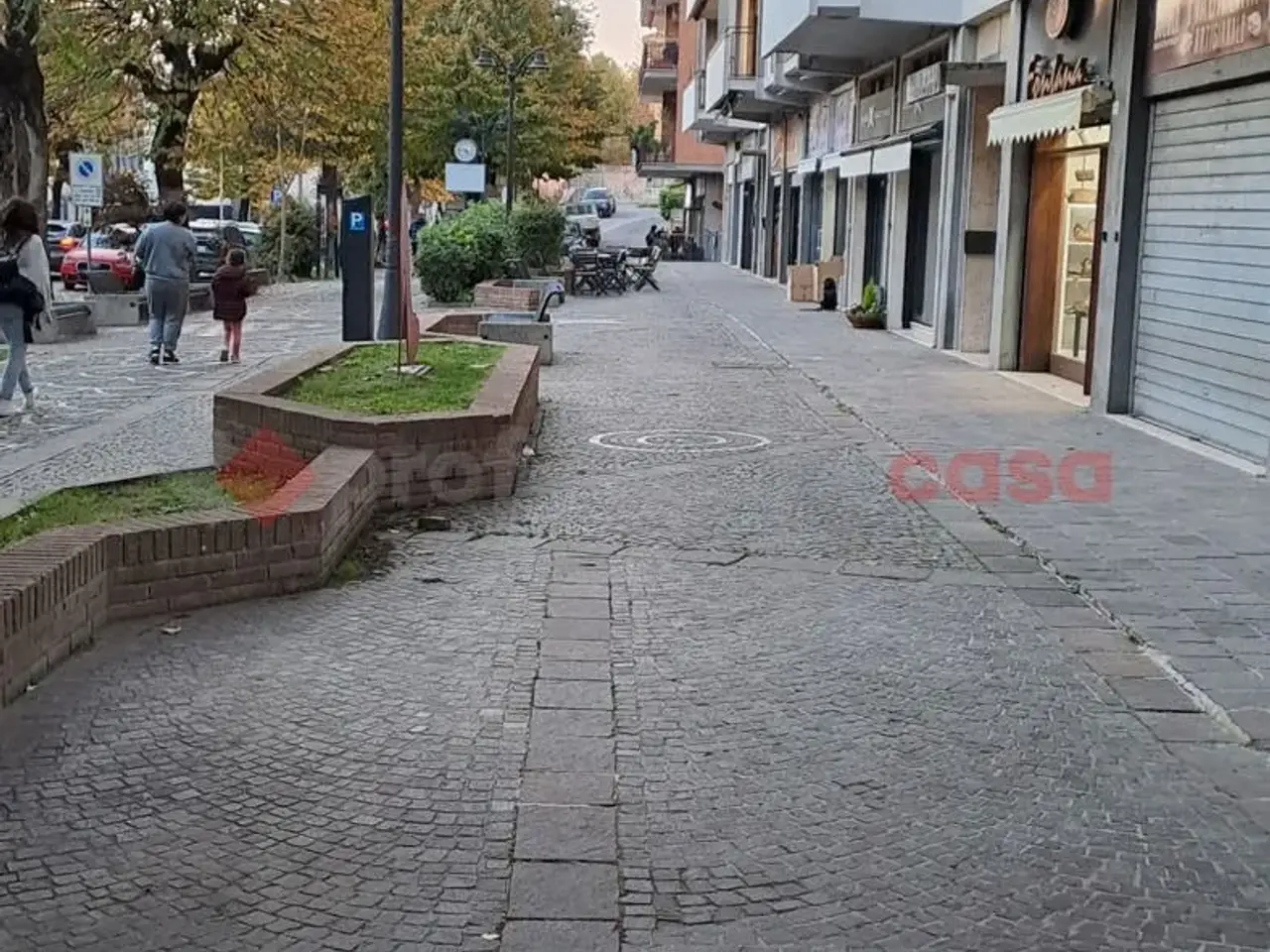 Esercizio commerciale in Viale Regina Margherita 76, Anagni, {3} - Foto 2