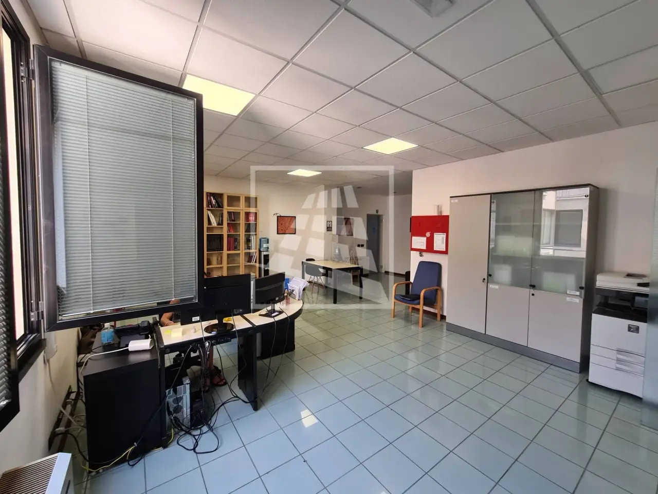 Ufficio in Via Brigata Reggio 51, Reggio Emilia, {3} - Foto 1