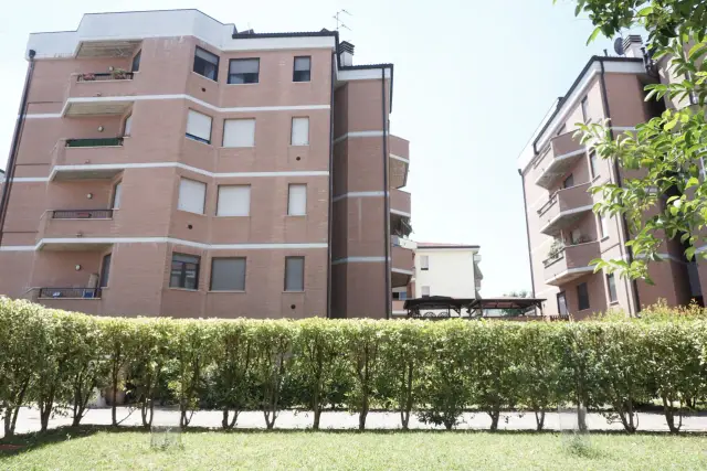 3-room flat in Via Calestani, 3, Torrile - Photo 1