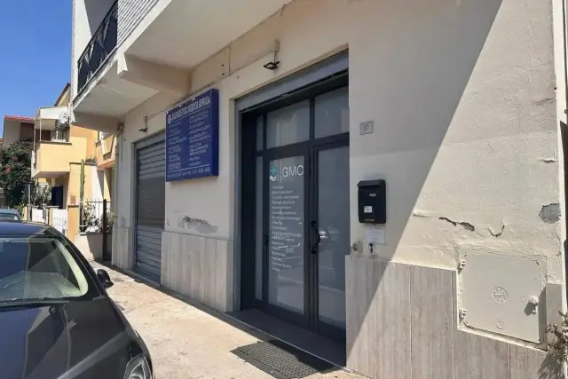 Negozio in Via Napoli 15, Aprilia - Foto 1