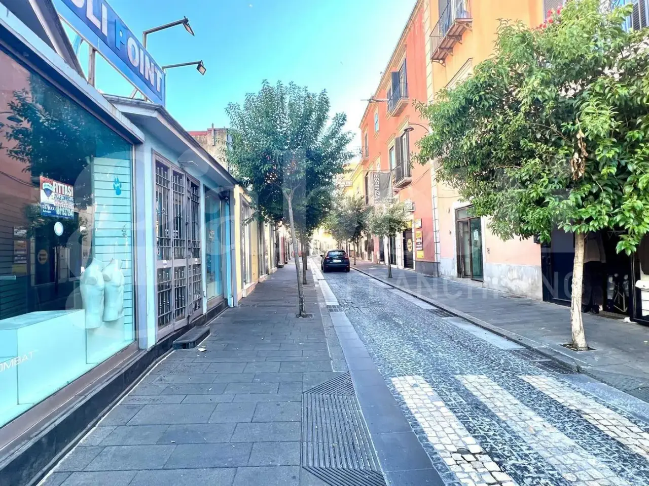 Negozio in Corso Garibaldi , Pozzuoli, {3} - Foto 2