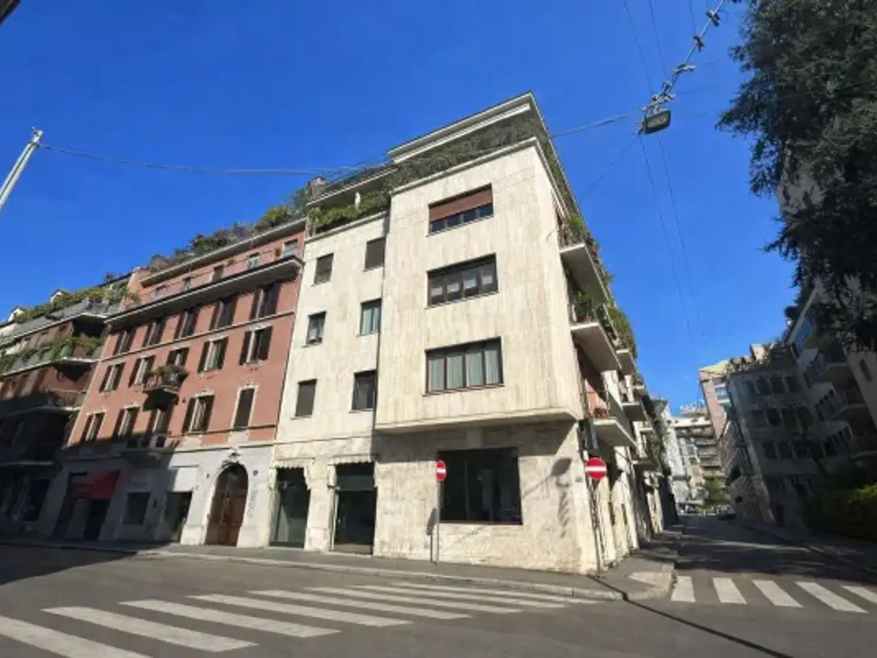 Negozio in Via Vivaio 14, Milano, {3} - Foto 1