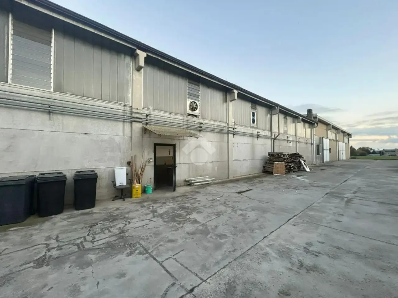 Capannone in Via San Caterina da Siena 15, Rivarolo Canavese, {3} - Foto 1