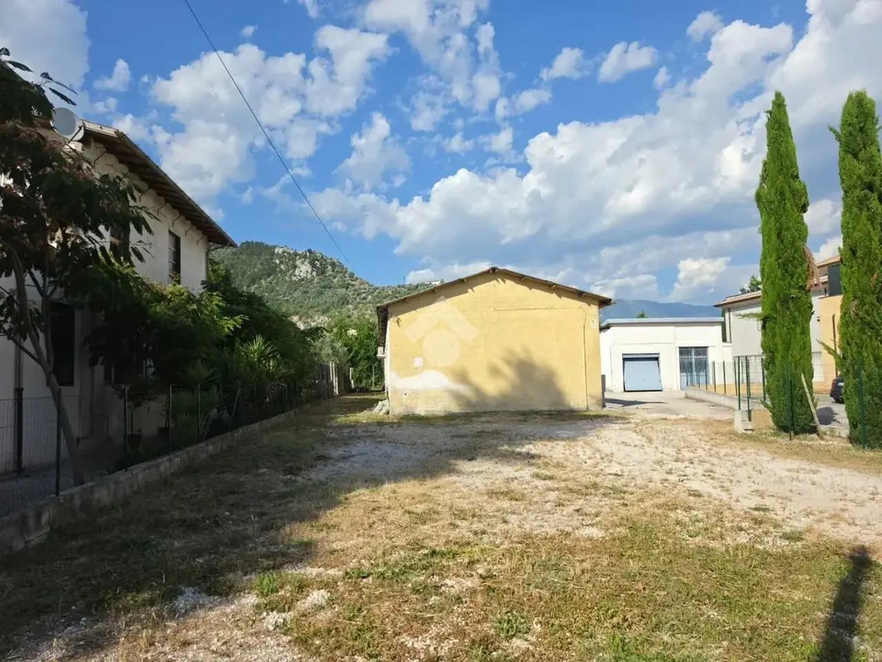 Capannone in Via Agnone Maggiore 8, Sora, {3} - Foto 2