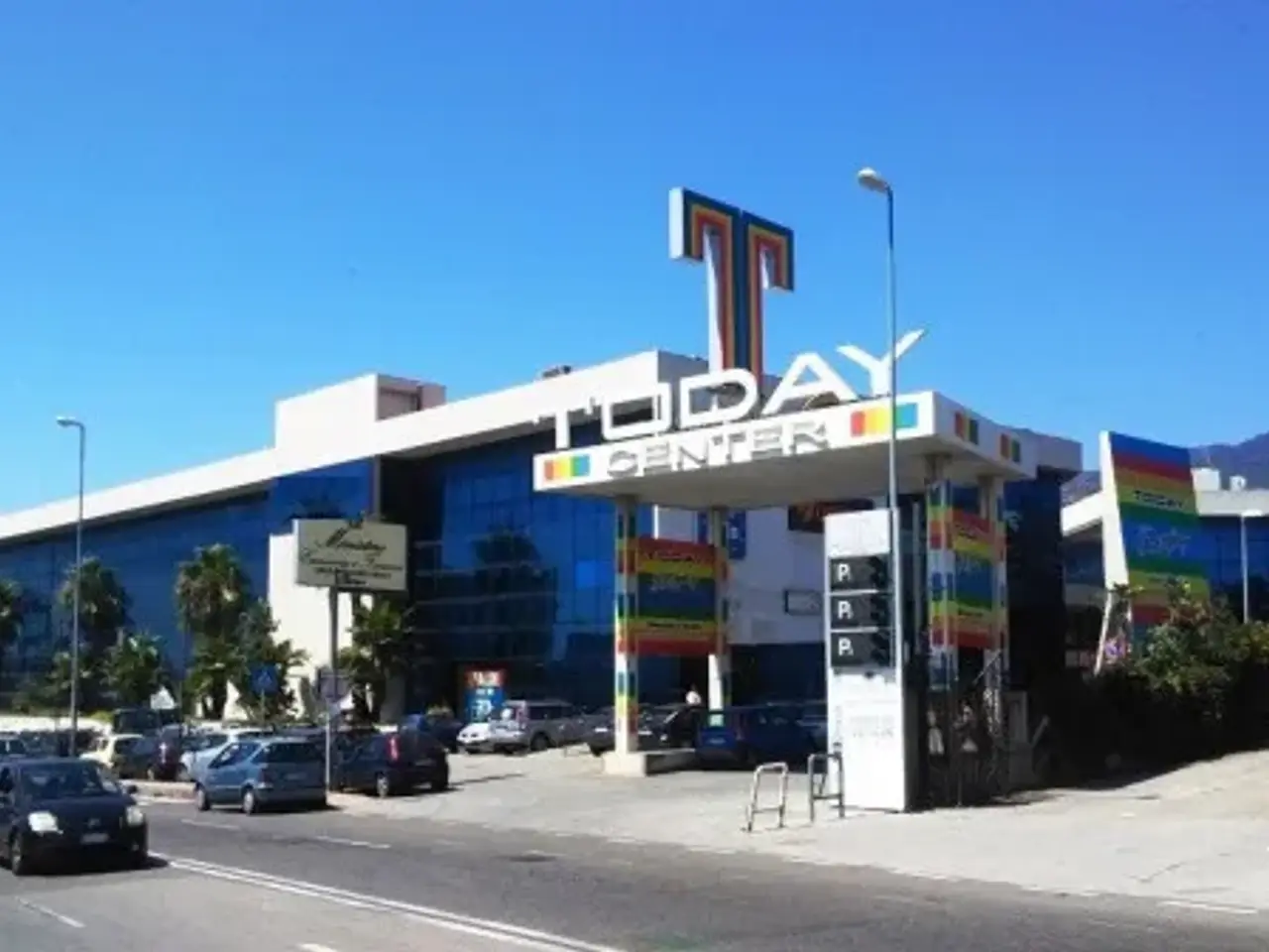 Negozio in Strada Statale Orientale Sicula, Messina, {3} - Foto 1