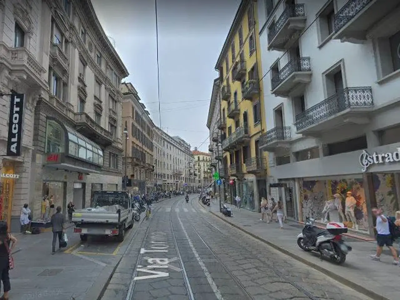 Negozio in Via Torino, Milano, {3} - Foto 2