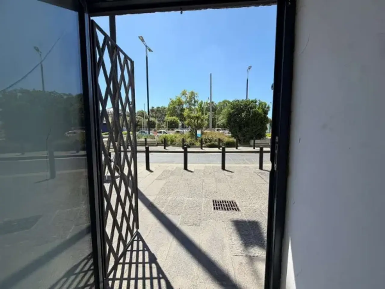 Negozio in Riviera di Chiaia, Napoli, {3} - Foto 2