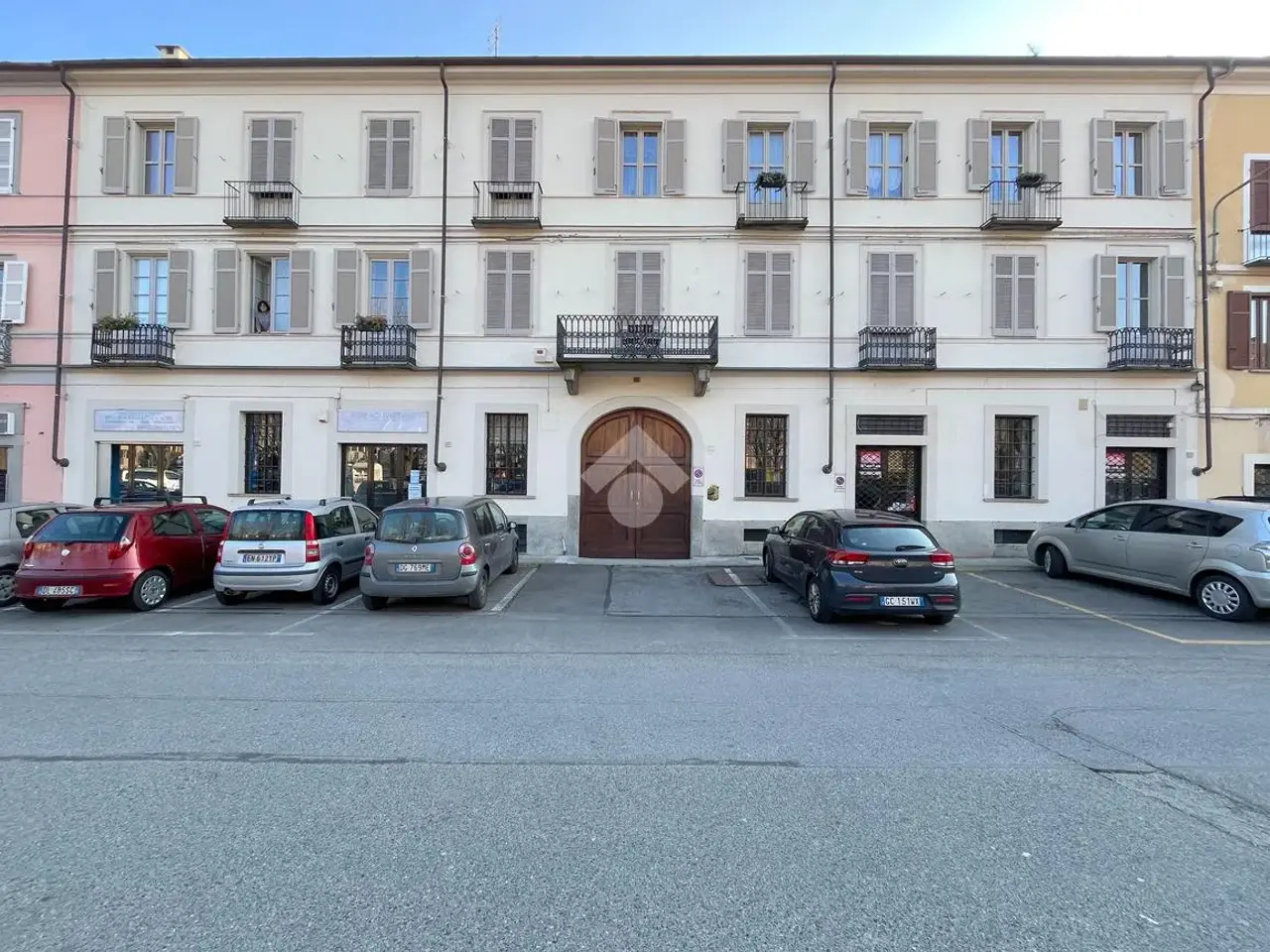 Ufficio in Piazza Matteotti 3, Pinerolo, {3} - Foto 1