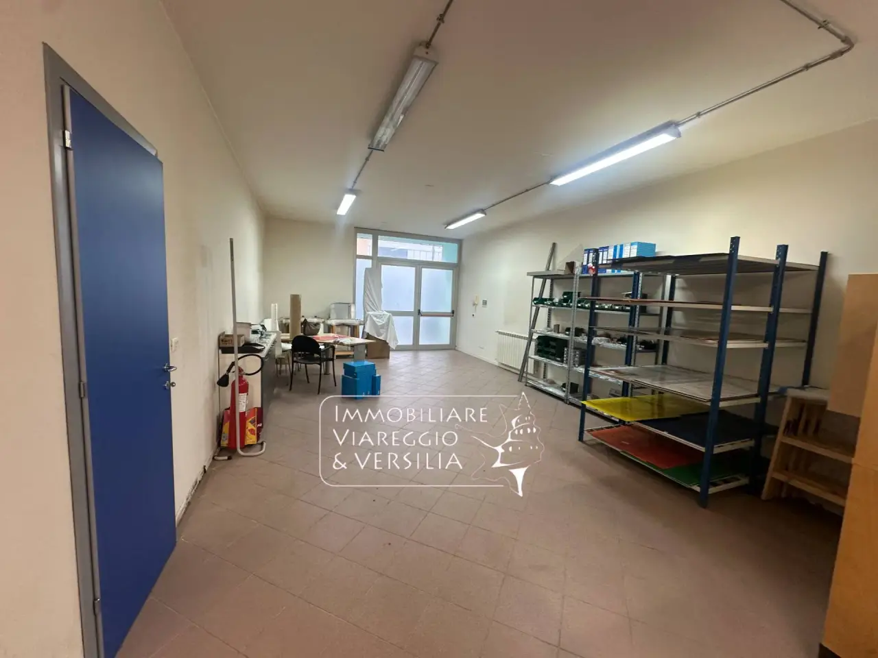 Magazzino in Via Virgilio 100, Viareggio, {3} - Foto 2