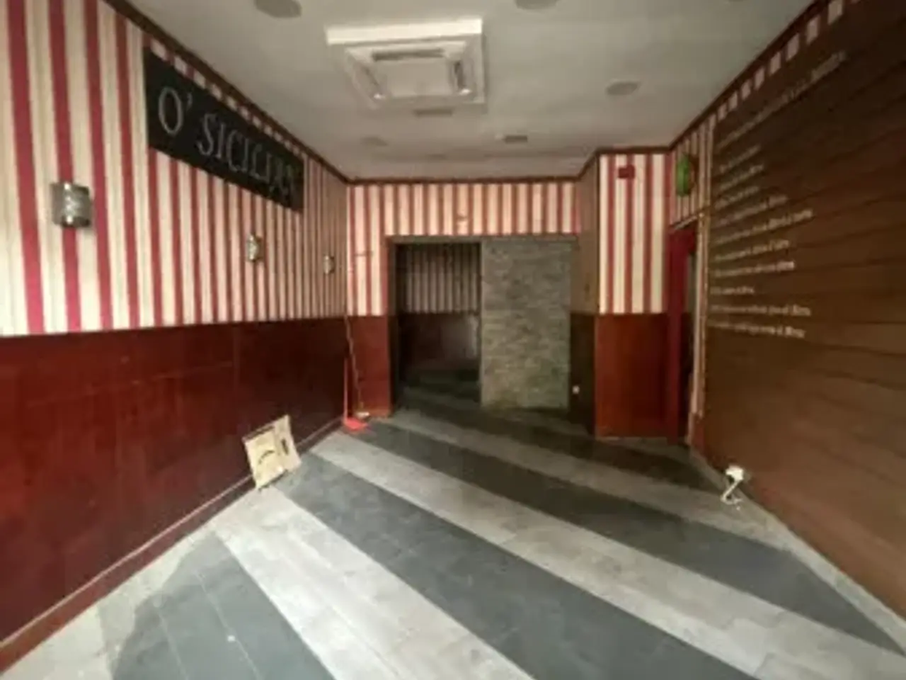 Negozio in Corso Umberto I 475, Casalnuovo di Napoli, {3} - Foto 1