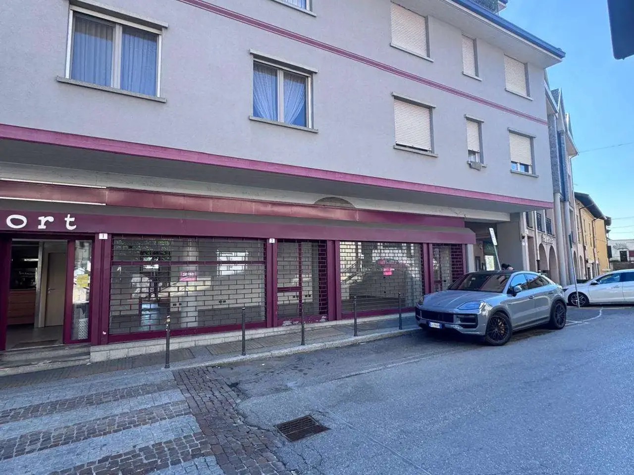 Negozio in Via Matteotti 2, Solbiate Arno, {3} - Foto 1