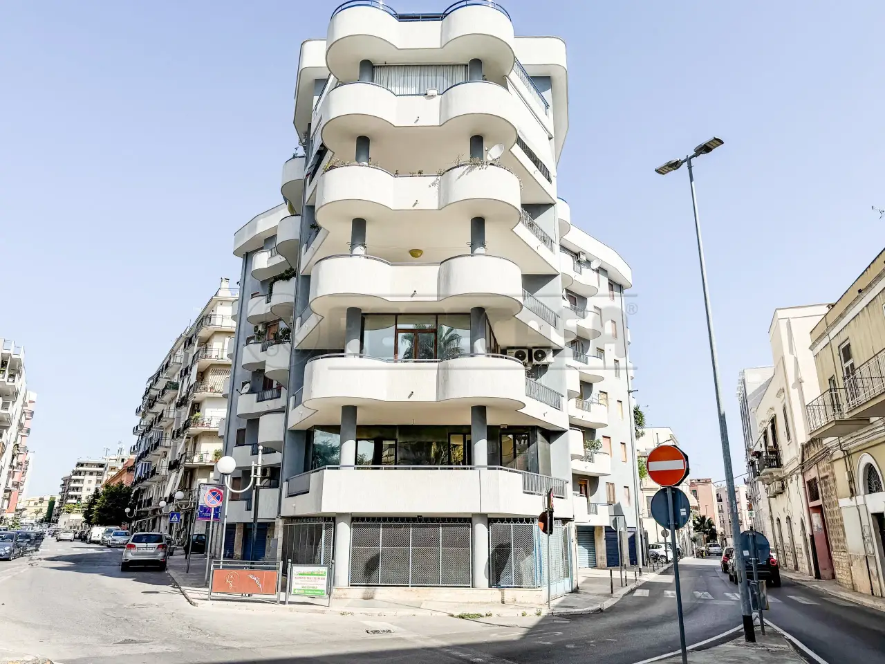 Parcheggio chiuso in Via Isonzo 6262, Bisceglie, {3} - Foto 2