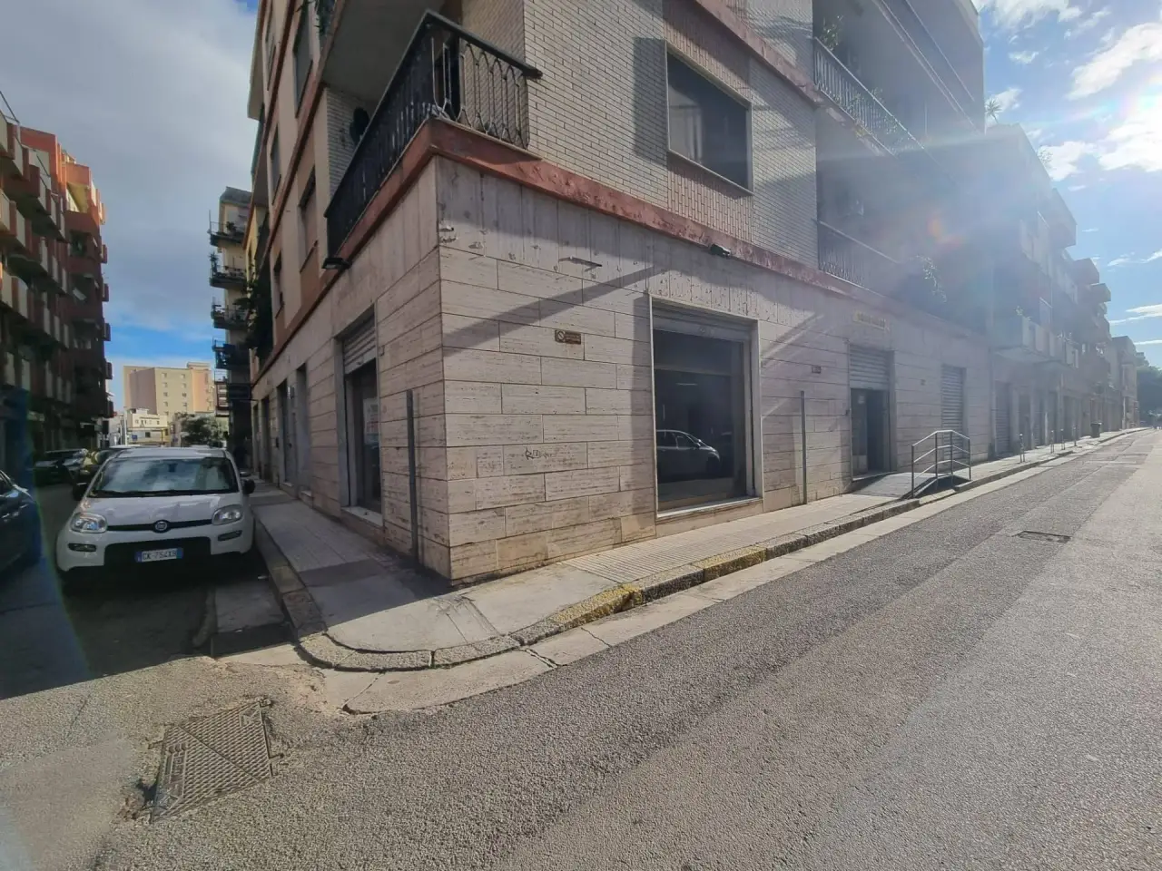 Negozio in Via Cilea, Quartu Sant'Elena, {3} - Foto 2