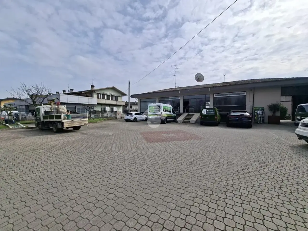 Negozio in Via Trento, Capriano Del Colle, {3} - Foto 1