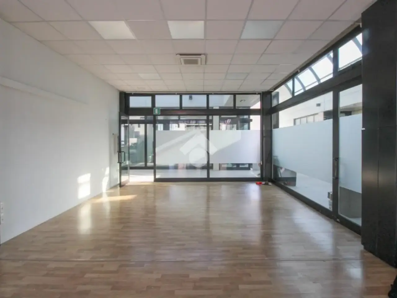 Negozio in Via XX Settembre, Sassuolo, {3} - Foto 1
