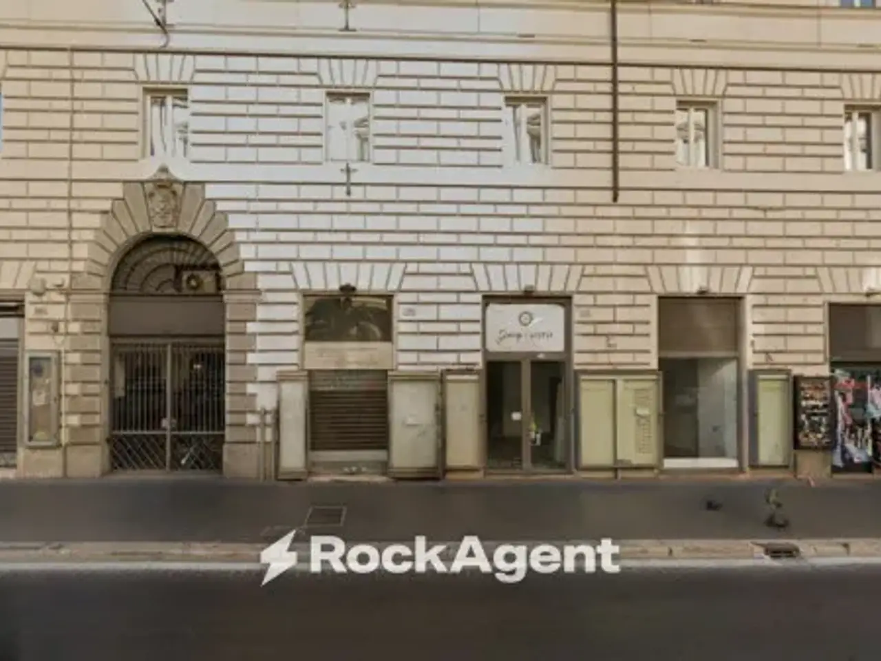 Negozio in Via Nazionale 182, Roma, {3} - Foto 1
