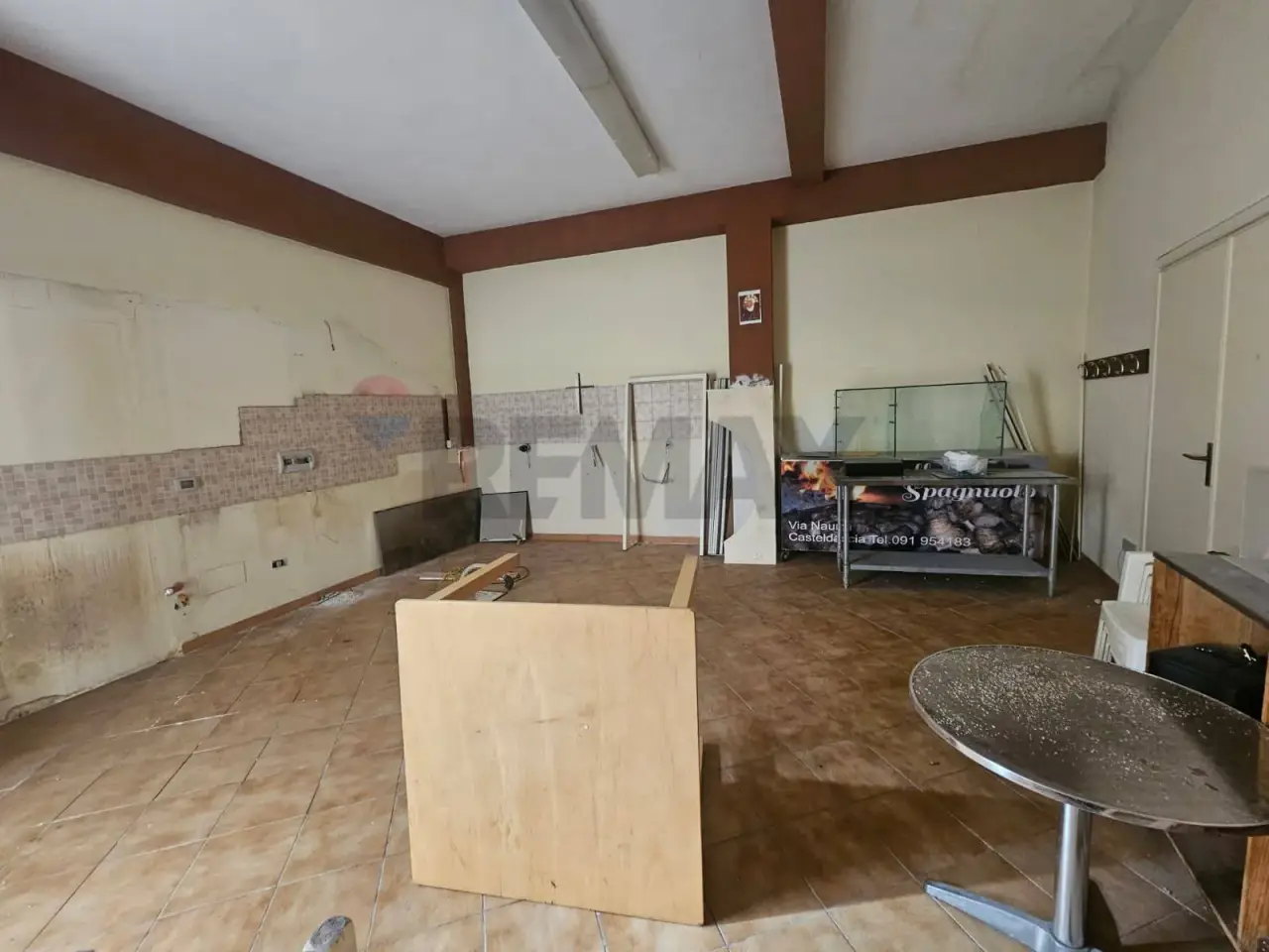 Negozio in Via Naurra 78/80, Casteldaccia, {3} - Foto 1