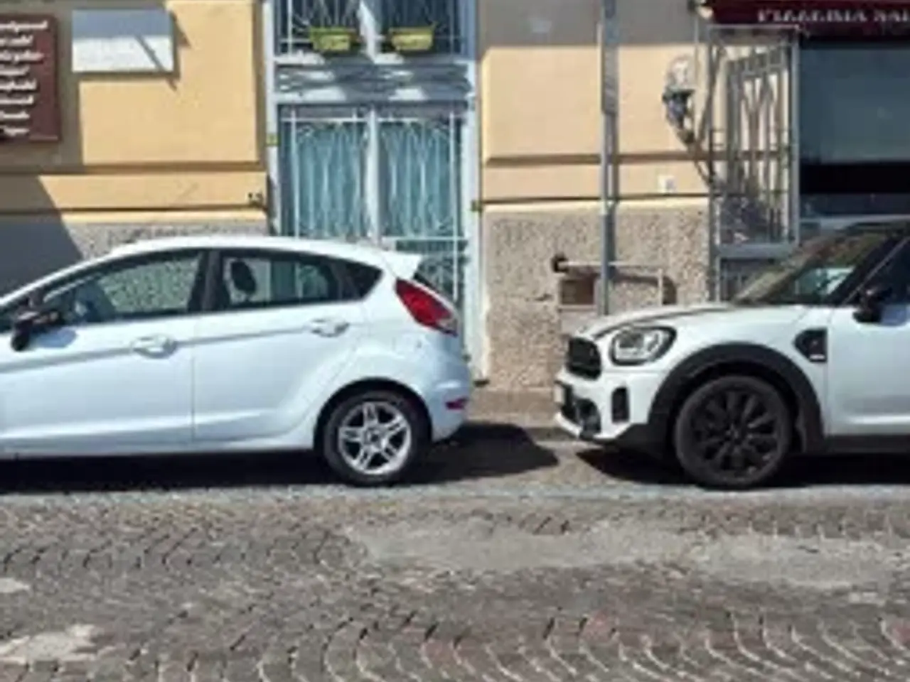 Negozio in Via Posillipo 239b, Napoli, {3} - Foto 1