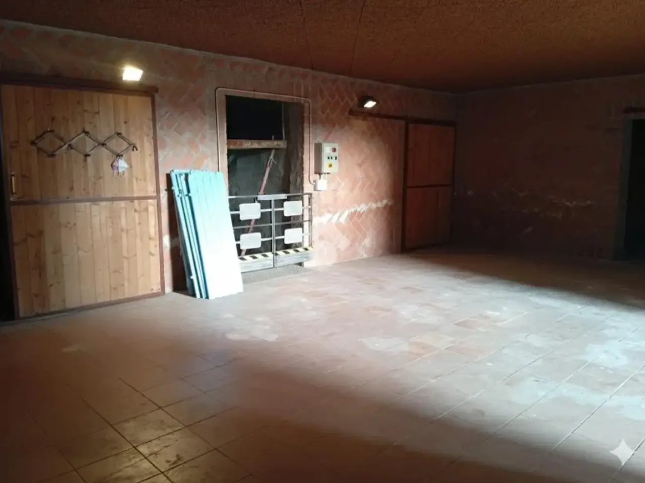 Magazzino in Strada Riano 9, Langhirano, {3} - Foto 1