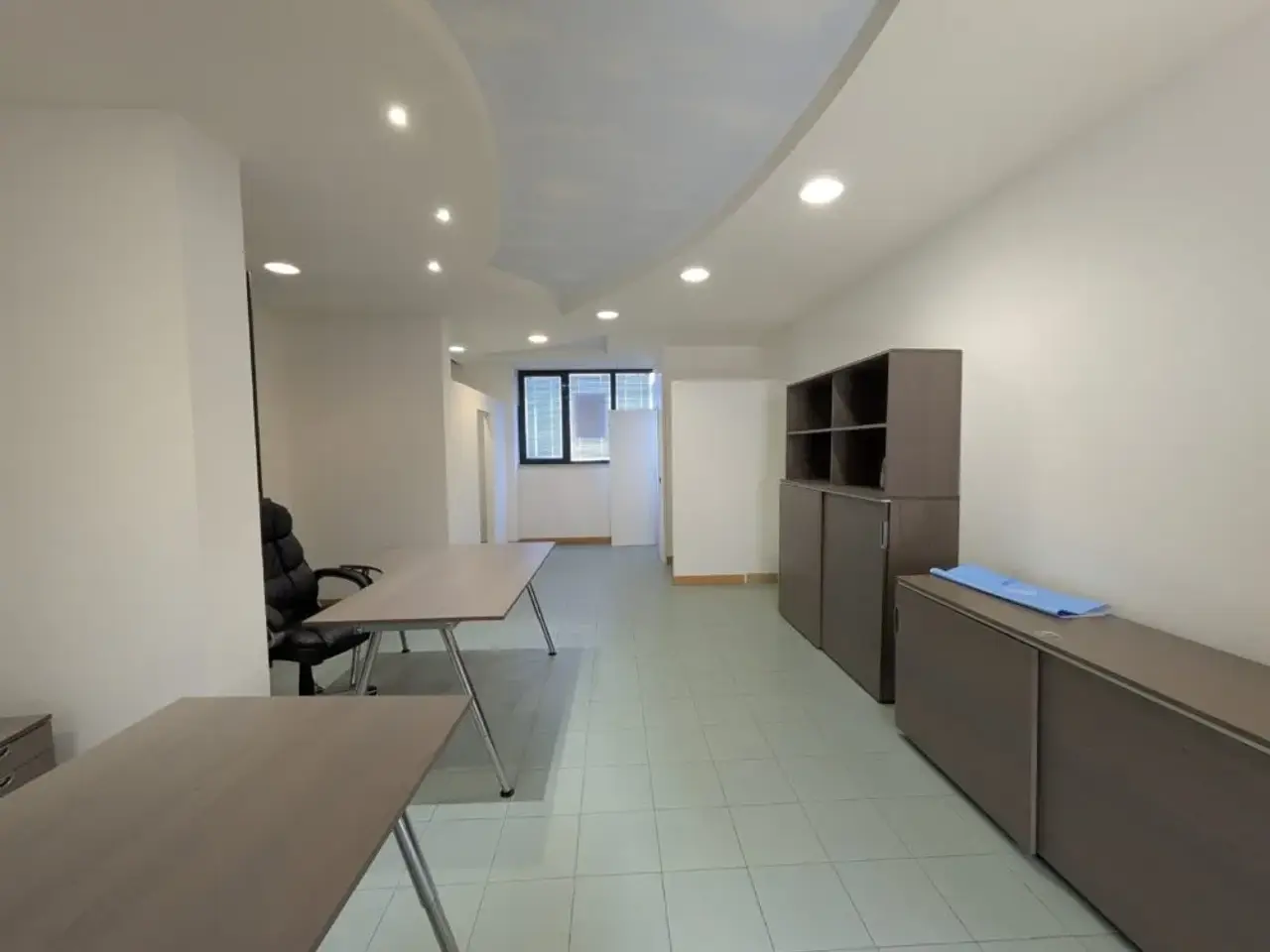 Esercizio commerciale in , Città di Castello, {3} - Foto 1