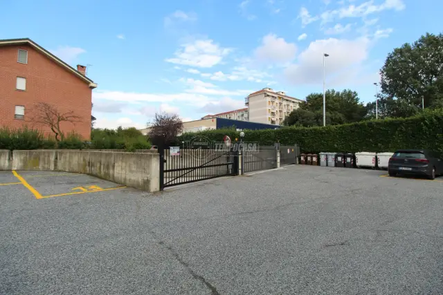 Garage or car box in Via Giusti, Nichelino - Photo 1