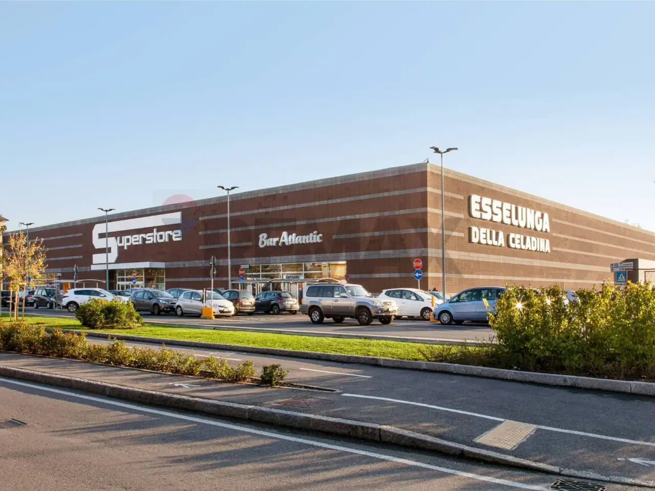 Esercizio commerciale in Via Borgo Palazzo 226, Bergamo, {3} - Foto 1