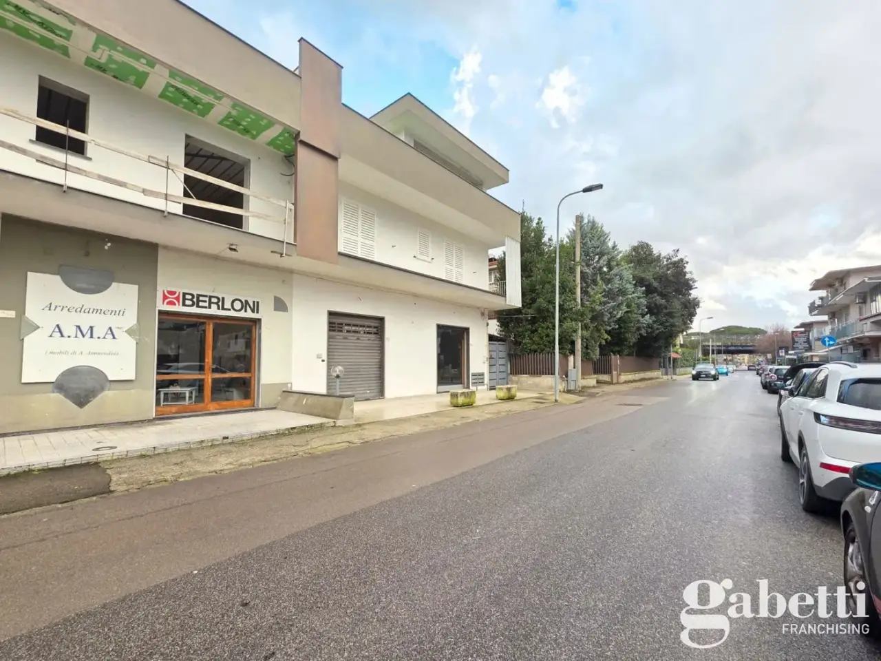 Negozio in Via Cosimo Miccoli 00, Pomigliano D'Arco, {3} - Foto 2