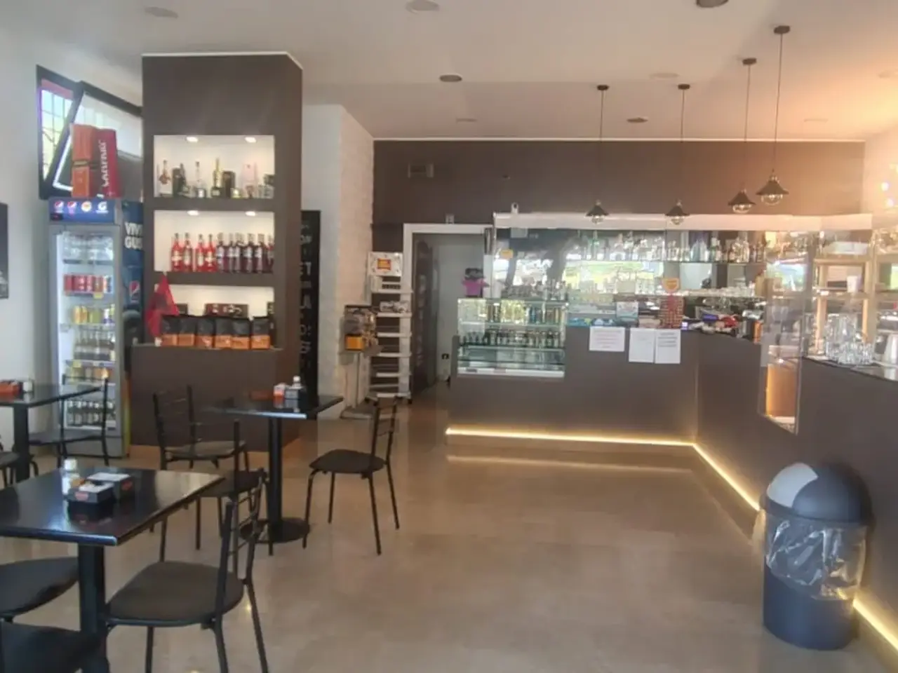 Esercizio commerciale in Via Roma, Torri Di Quartesolo, {3} - Foto 1
