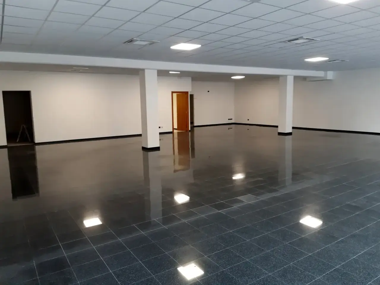 Negozio in Viale Sant'Agostino, Vicenza, {3} - Foto 2