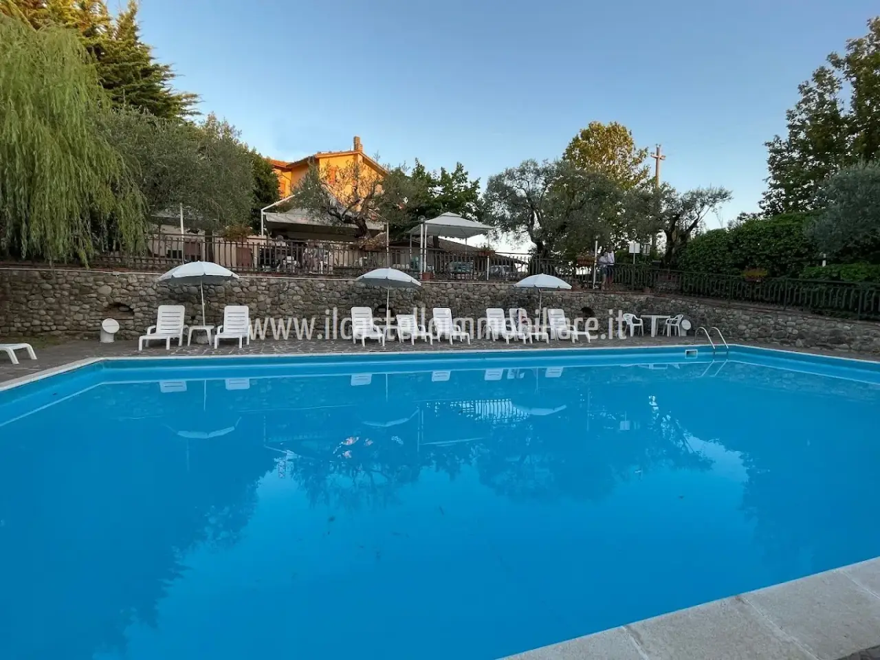 Hotel in Via delle Orchidea 1, Chiusi, {3} - Foto 1