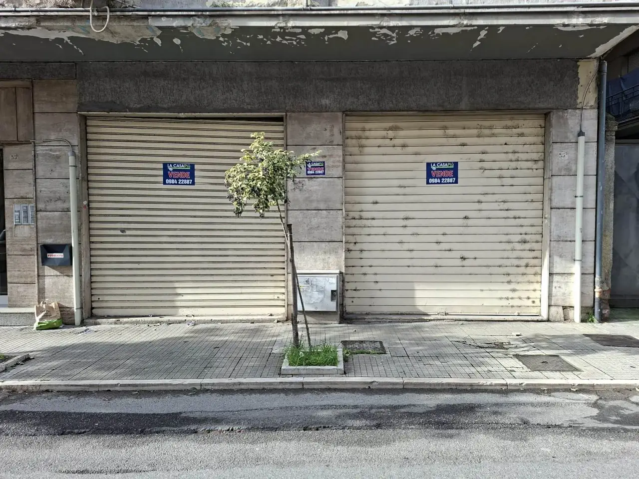 Negozio in Via Montegrappa, Cosenza, {3} - Foto 1