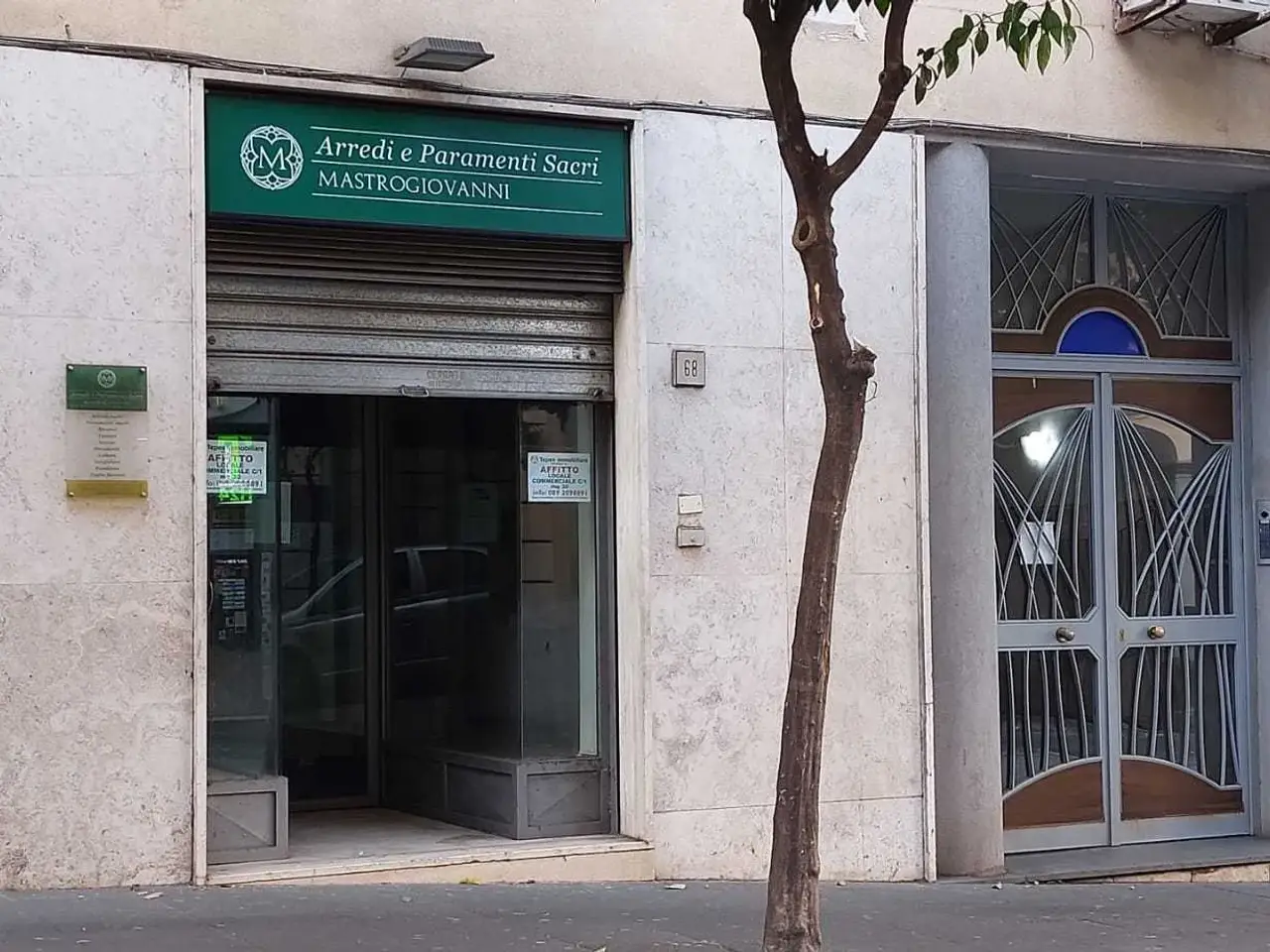Negozio in Via dei Principati 68, Salerno, {3} - Foto 1