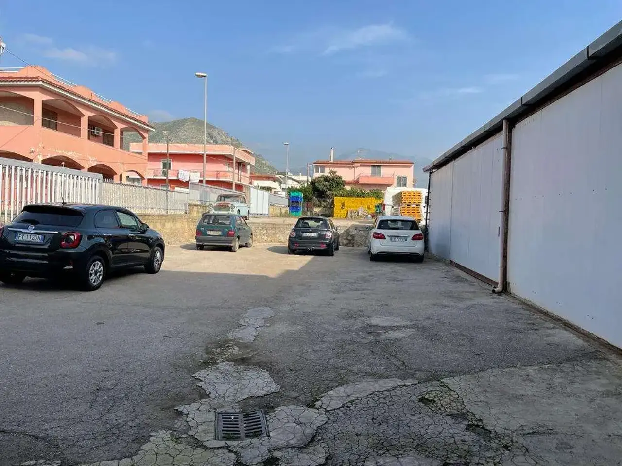 Capannone in Via Provinciale 79, Mondragone, {3} - Foto 2