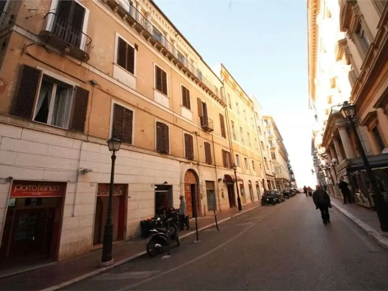 Ufficio in Via Silvio E Bertrando Spaventa, 7, Chieti, Chieti, {3} - Foto 2