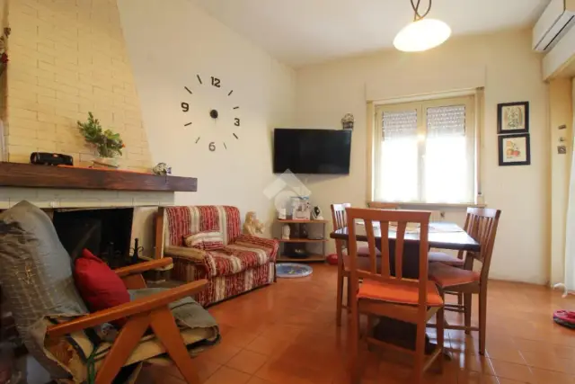 Apartament in Via Arrigo Boito 19, Mentana - Photo 1