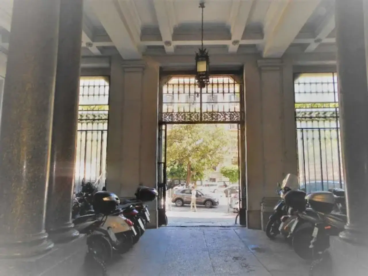 Ufficio in Piazza Amedeo, Napoli, {3} - Foto 2
