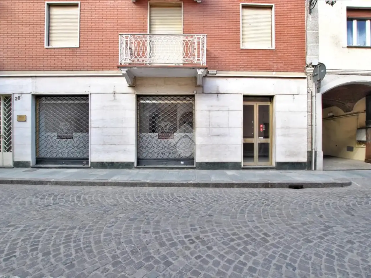 Negozio in Via Vittorio Lusani 28, Saluggia, {3} - Foto 2