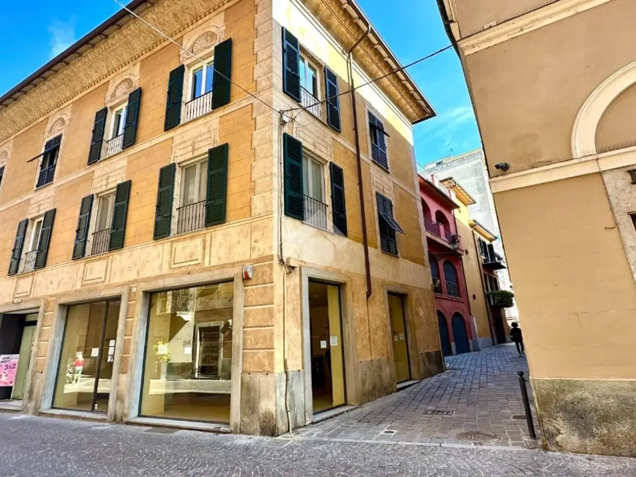 Negozio in Via Girardengo 52, Novi Ligure, {3} - Foto 2