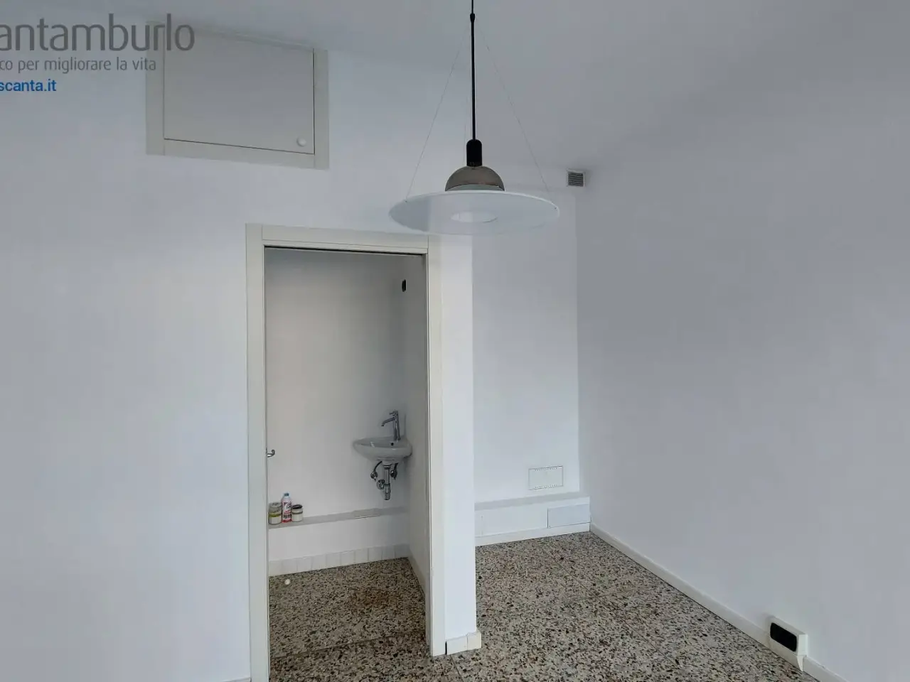 Negozio in Via Santa Bona Vecchia 11, Treviso, {3} - Foto 1