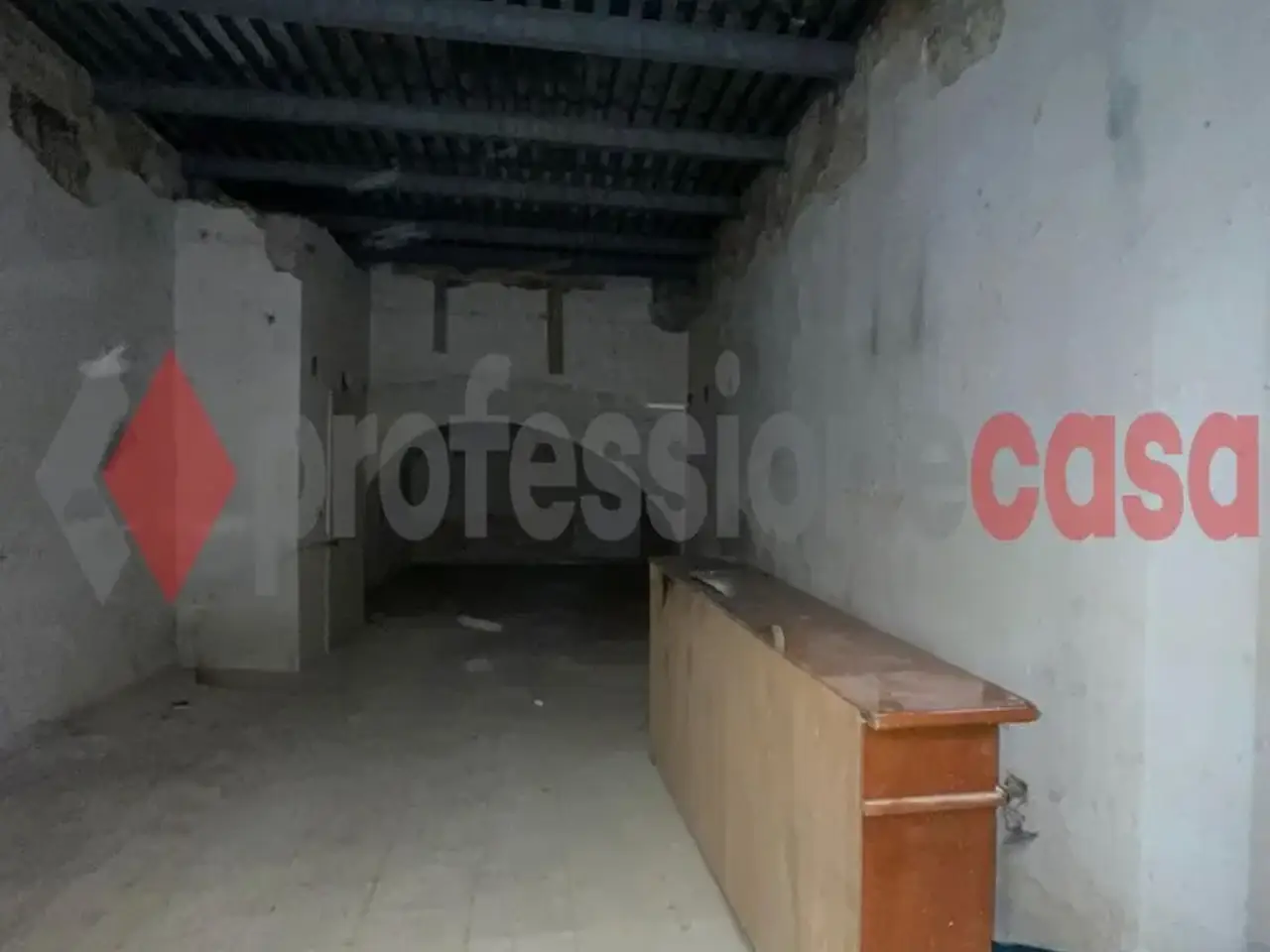 Negozio in Via Dogana Vecchia 41, Salerno, {3} - Foto 2