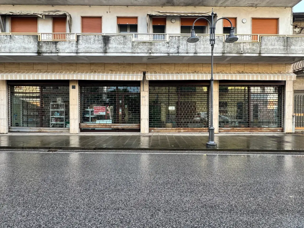 Negozio in Via Matteotti 1, Poiana Maggiore, {3} - Foto 1