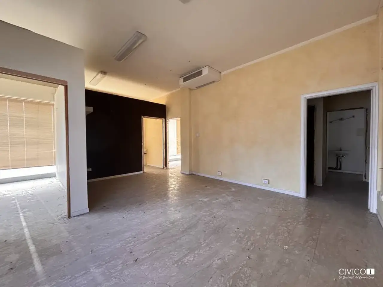 Palazzina commerciale in Via Alcide De Gasperi 31, Barbarano Mossano, {3} - Foto 1