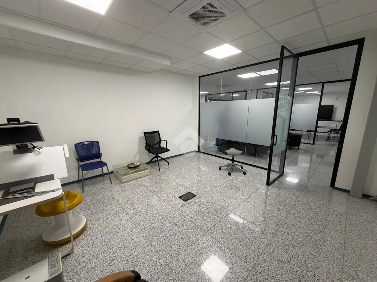 Ufficio in Via Giovanni E Sebastiano Caboto 19, Trieste, {3} - Foto 1