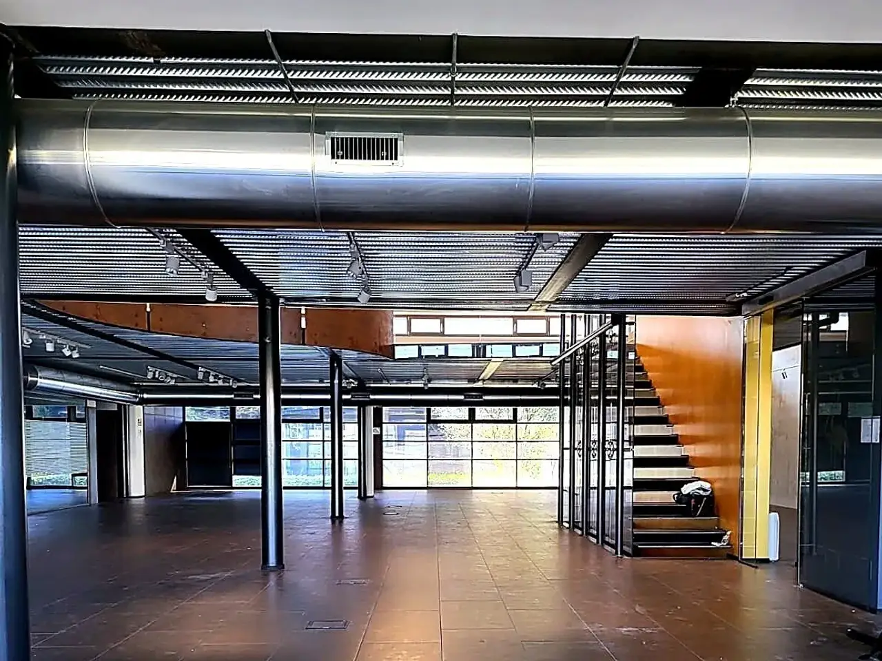 Laboratorio in Via Cevedale 5, Milano, {3} - Foto 1