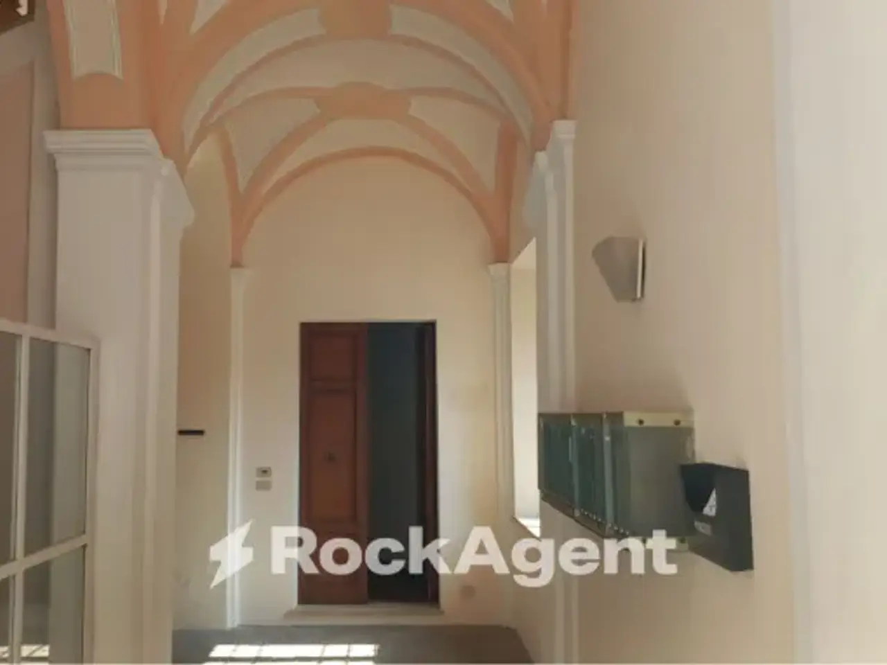 Ufficio in Piazza Garibaldi 2, Senigallia, {3} - Foto 1