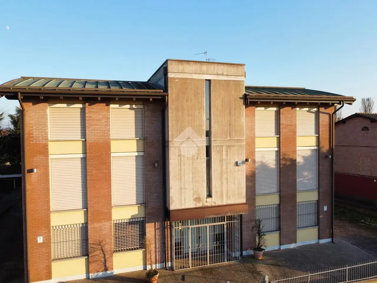 Palazzina commerciale in Via Lazzaretti 5, Bagnolo In Piano, {3} - Foto 2